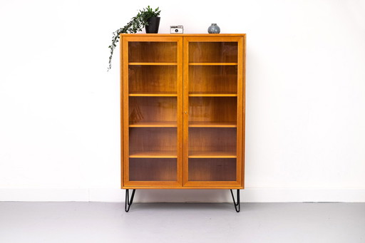 WK Furniture teak showcase