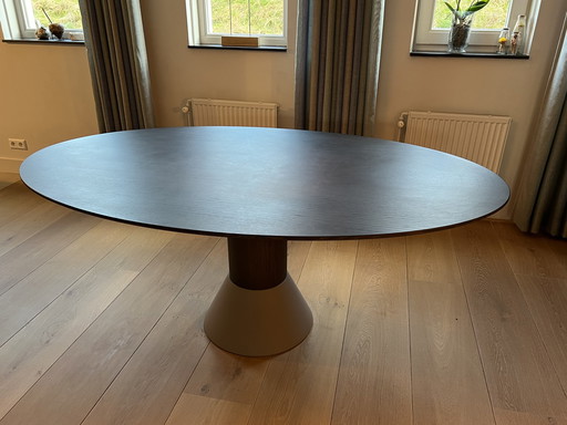 Arco Balance dining table elips