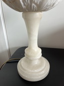 Vase tulipe en albâtre