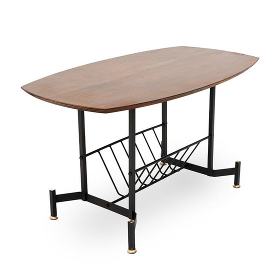 Image 1 of Tavolino da caffè vintage in compensato impiallacciato teak e metallo con portariviste, Italia 1950