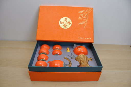 Persimmon automatic tea set