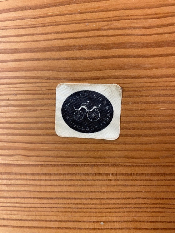 Image 1 of Niels Eilersen Table basse en pin 1960 Vintage Designer