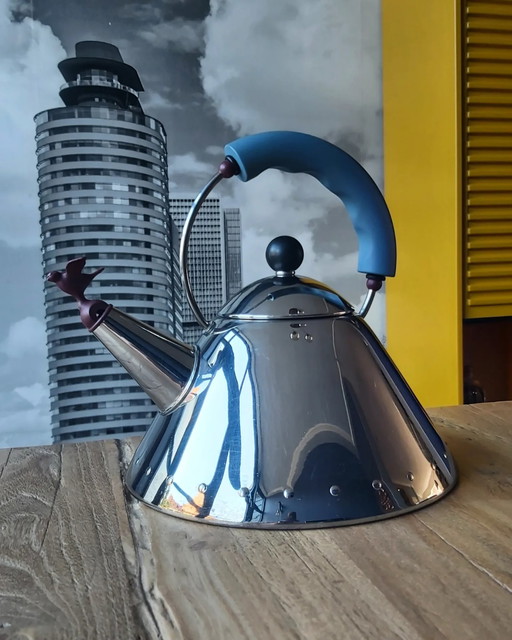 Alessi Bird whistling kettle