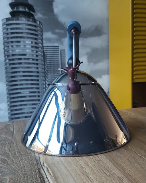 Alessi Bird whistling kettle