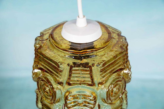Image 1 of Lampe suspendue vintage en verre Vitrika, ambre, lampe suspendue du milieu du siècle