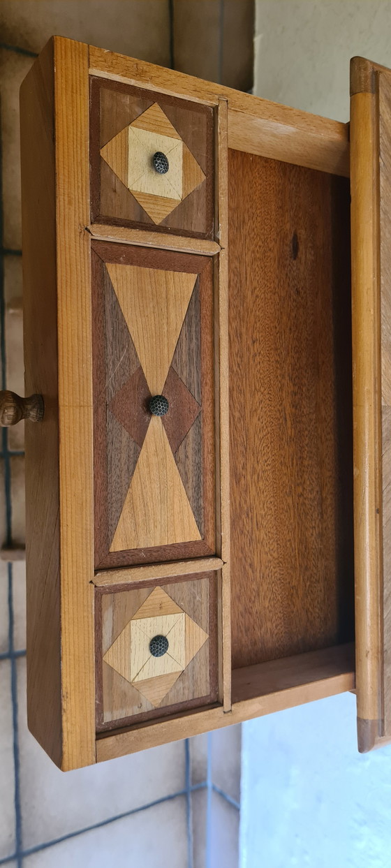 Image 1 of Table d'appoint en bois Mosaïque de bois Qualité ébéniste