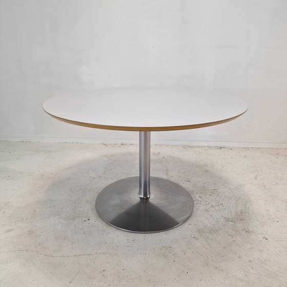 Image 1 of Vintage round dining table in white veneered wood by Pierre Paulin for Artifort, 1960