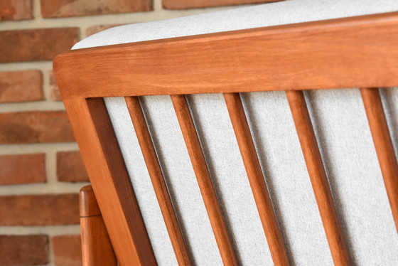 Image 1 of Divano scandinavo a due posti, teak e tessuto grigio chiaro