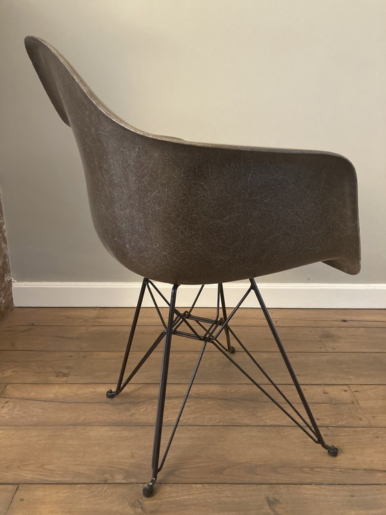 Image 1 of Sedia vintage in fibra di vetro Eames/Miller