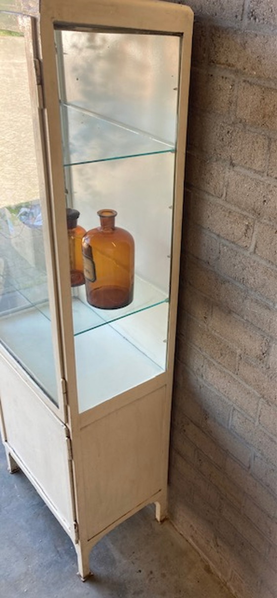 Image 1 of Armadietto dei medicinali d'epoca