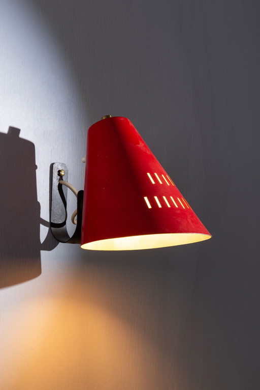 Red Shade Pinokkio Wall Lamp 