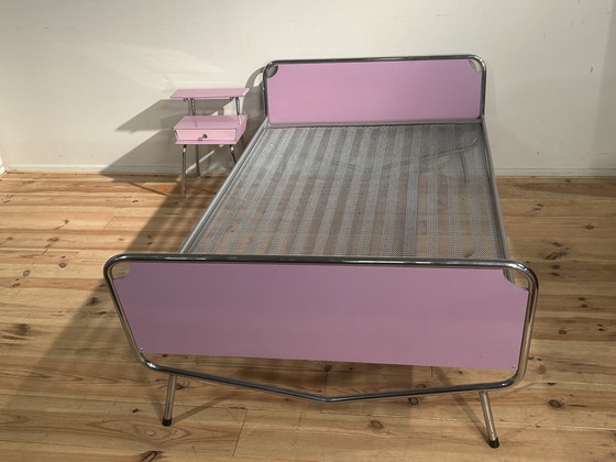 Image 1 of Lit Auping + table de nuit