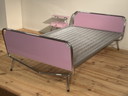 Lit Auping + table de nuit