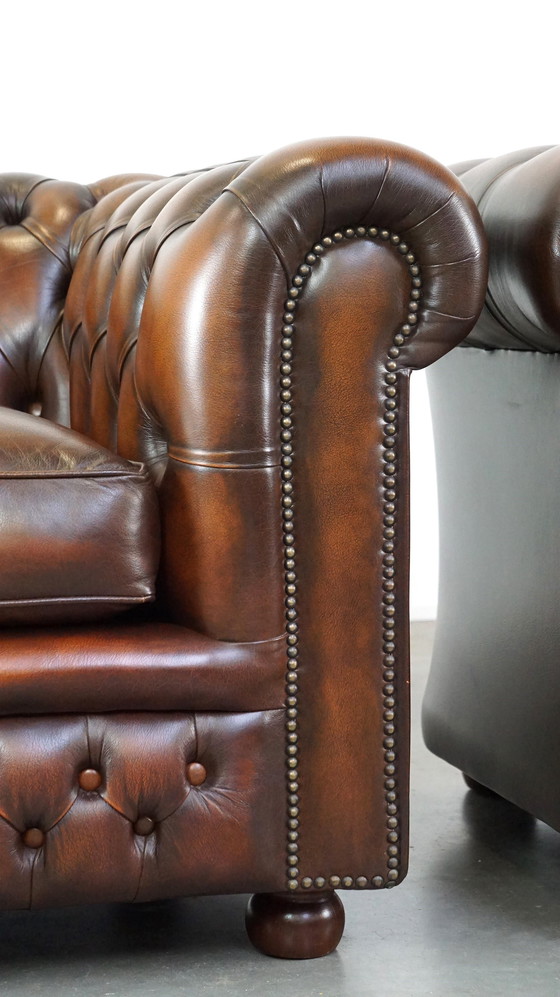 Image 1 of 2 x Fauteuil Chesterfield en cuir de vachette marron anglais