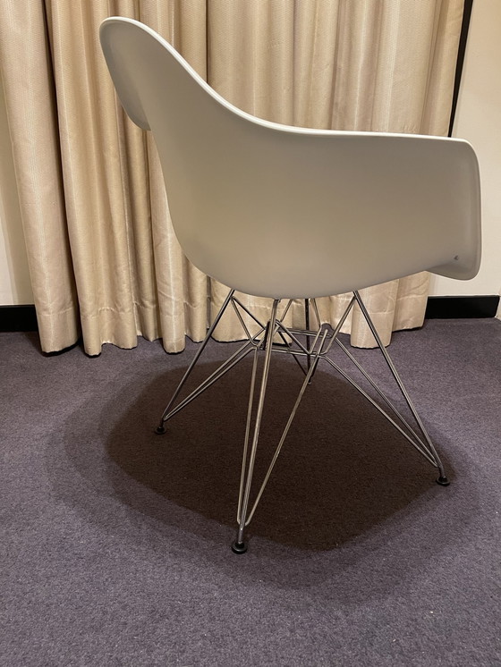 Image 1 of 2x Vitra DAR chair