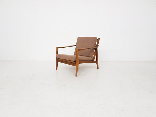 Mid Century lounge chair