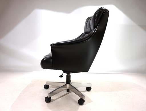 Giroflex 7051 Leather Office Chair By Martin Stoll, 1960