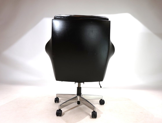 Image 1 of Giroflex 7051 Leather Office Chair By Martin Stoll, 1960