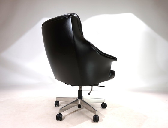 Image 1 of Giroflex 7051 Leather Office Chair By Martin Stoll, 1960