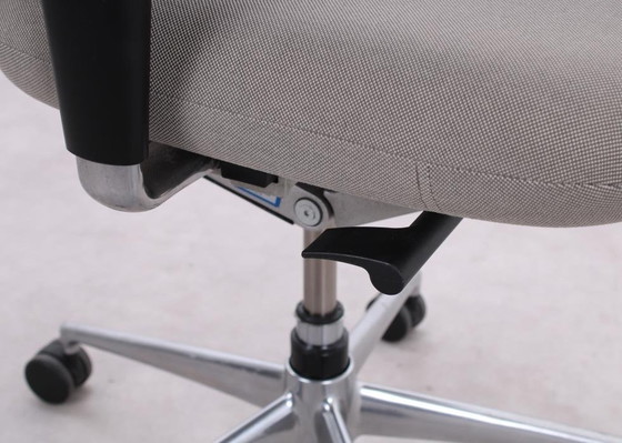 Image 1 of Vitra Meda Pro Office Chair Gray/Black
