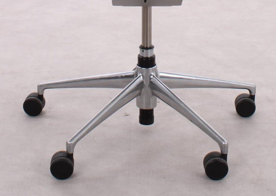Image 1 of Vitra Meda Pro Office Chair Gray/Black