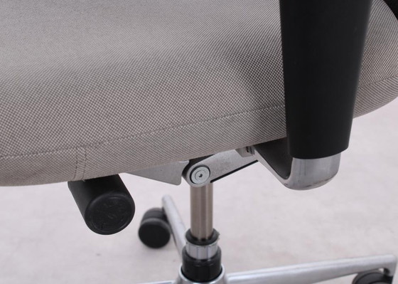 Image 1 of Vitra Meda Pro Office Chair Gray/Black