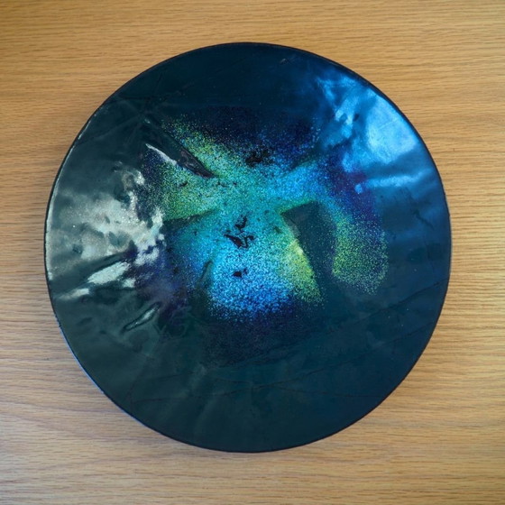 Image 1 of Ciotola in metallo smaltato degli anni '70 firmata dall'artista