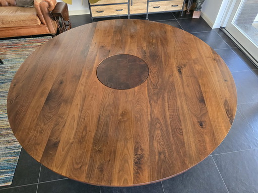 Arco Royal dining table