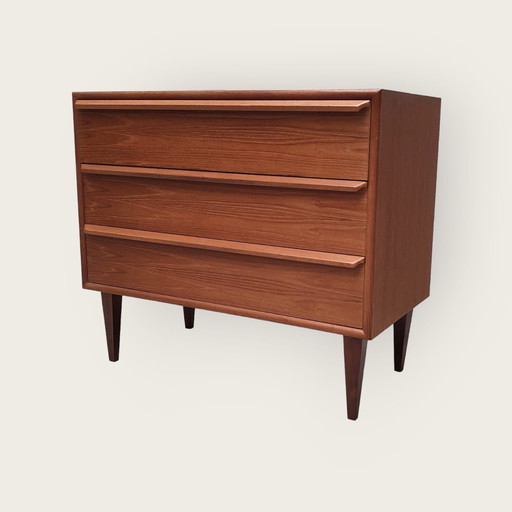 Mid Century chest of drawers