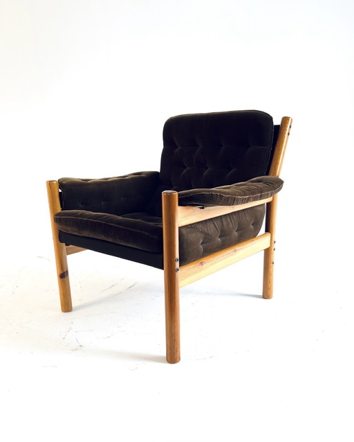 Homa Armchair