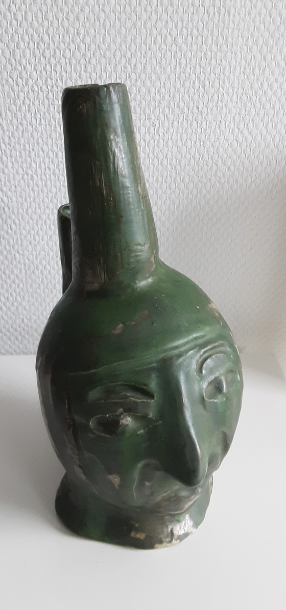 Image 1 of A design object ( face)