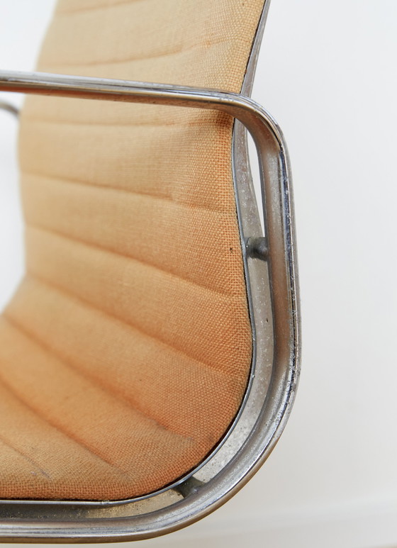 Image 1 of Charles & Ray Eames Aluminum Group Chair Ea 107 For Herman Miller