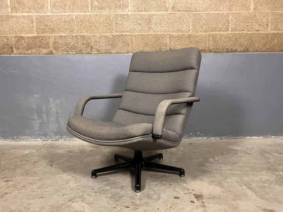 Image 1 of Artifort Harcourt F141 swivel armchair