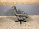 Artifort Harcourt F141 swivel armchair