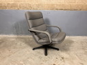 Artifort Harcourt F141 swivel armchair