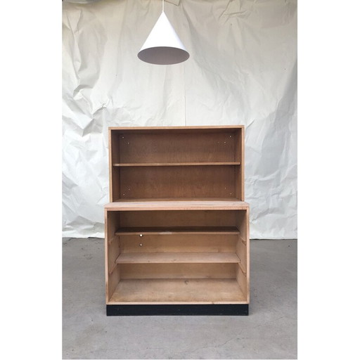 Biblioteca d'epoca della scuola ESA di Esavian, 1970