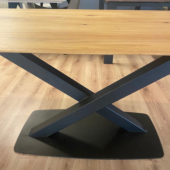 Image 1 of Bert Plantagie Oxxi dining table