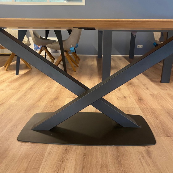 Image 1 of Bert Plantagie Oxxi dining table