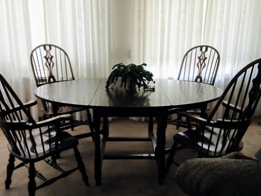 Authentic Antique Farmerhouse Oval Galley Table With 4 Windsor Armchairs