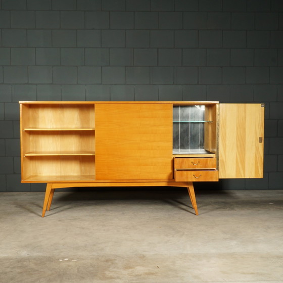 Image 1 of Buffet vintage en noyer brillant - années 1960