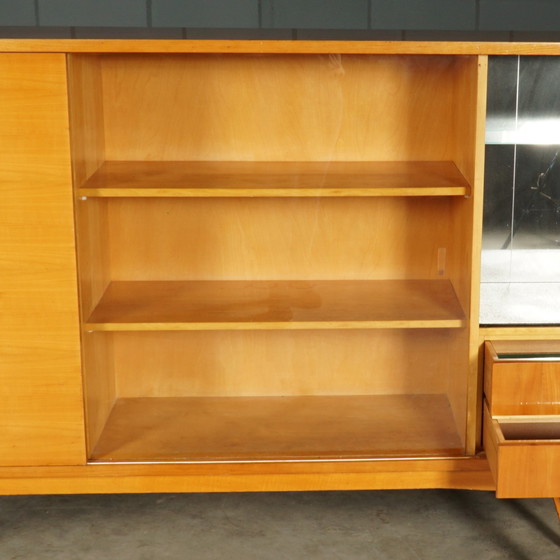 Image 1 of Buffet vintage en noyer brillant - années 1960