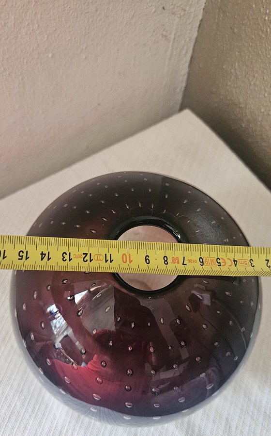 Image 1 of Spherical Purple Vase with Controlled Bubbles Bullicante