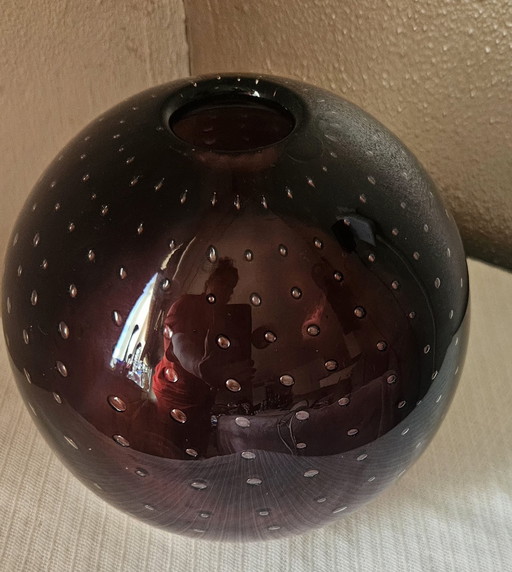 Spherical Purple Vase with Controlled Bubbles Bullicante