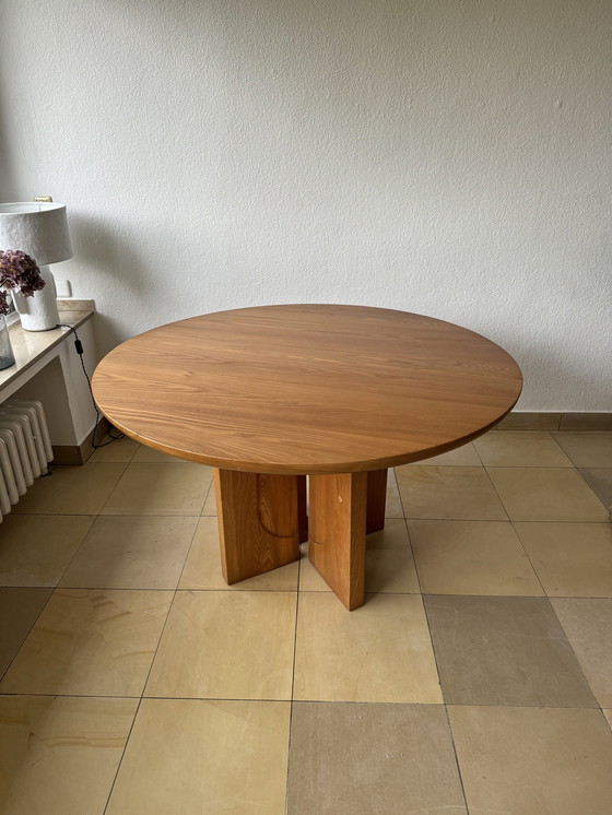 Image 1 of Luigi Gorgoni Round Dining Table In Elm Wood Roche Bobois 1980