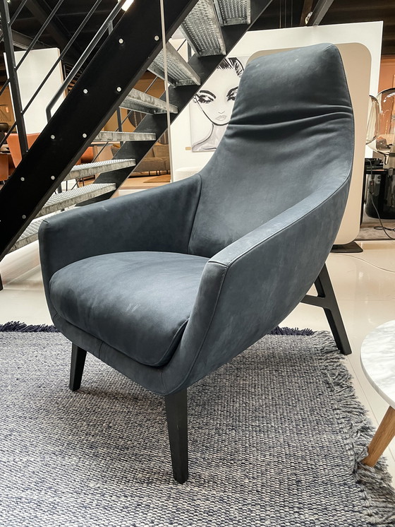 Image 1 of Armchair Enzo by Montis