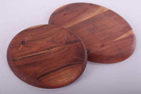 Image 1 of Sous-plat vintage en teck avec salière et poivrière et sous-plat avec cuillère