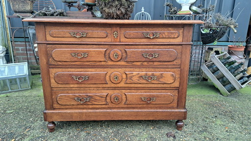 Antique Oak Chest of Drawers, Dresser, Dresser Dim. 120 X 52Cm And 89Cm High.