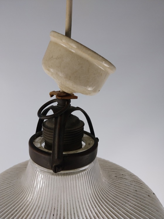Image 1 of 1 lampada a sospensione in olofano con attacco in ottone, anni '30 
