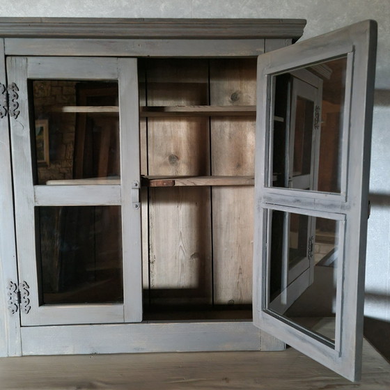 Image 1 of Vitrine D'Atelier Patiné Grise Années 1920 /1930