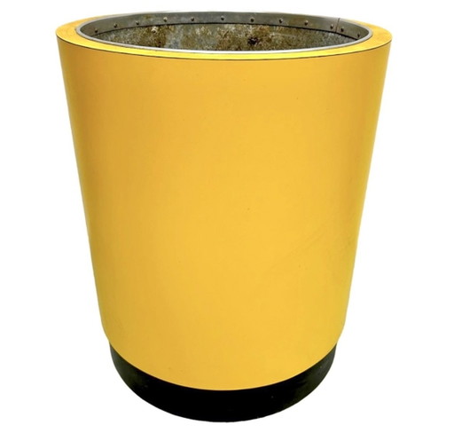 Retro round XL flower box ochre yellow plastic